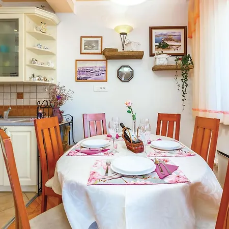 3 Bedroom In * تْسْغيكفانِتْسا