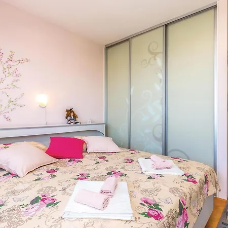 3 Bedroom In * Crikvenica