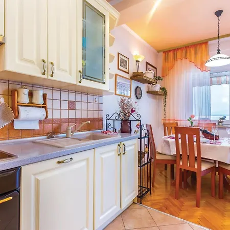 3 Bedroom In Apartment *
