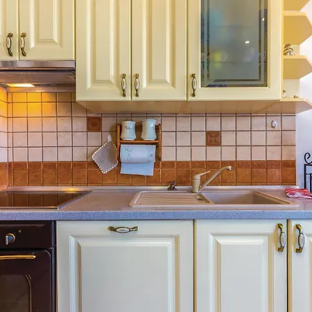3 Bedroom In Apartment Crikvenica