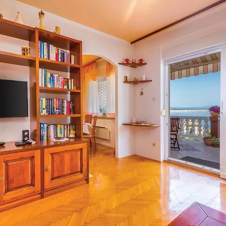 3 Bedroom In Crikvenica